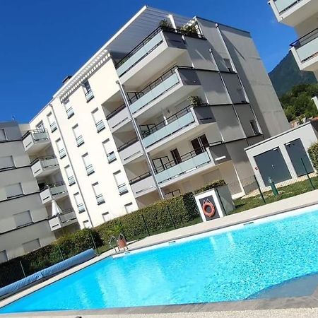 Superbe Appartement En Residence Avec Piscine. Albertville Exterior photo